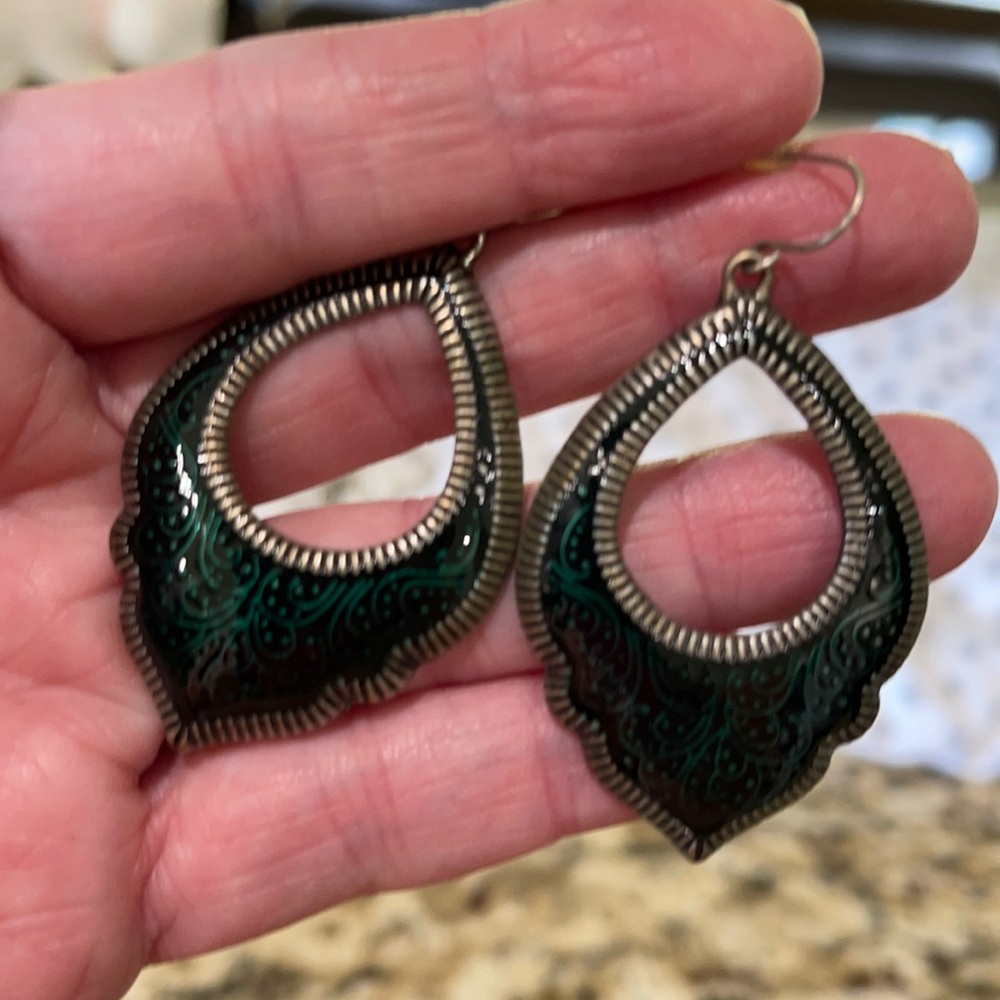 Emerald, black & silver Earrings NEW